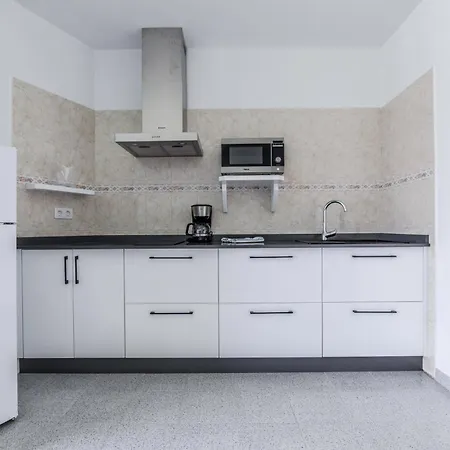 فيلة New Lanzasuites *