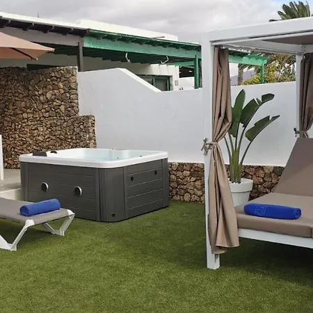 New Lanzasuites Villa