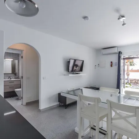 New Lanzasuites Villa Playa Blanca (Lanzarote)