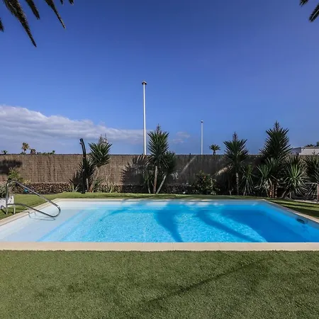 New Lanzasuites Villa *