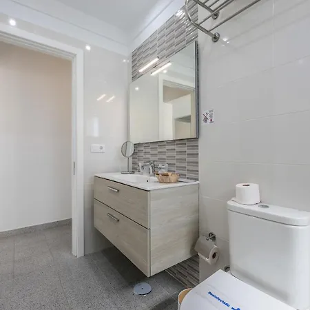 New Lanzasuites Villa