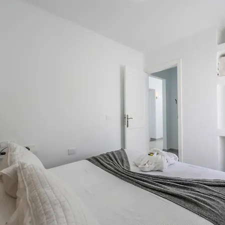 New Lanzasuites Villa