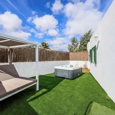 Villa New Lanzasuites *