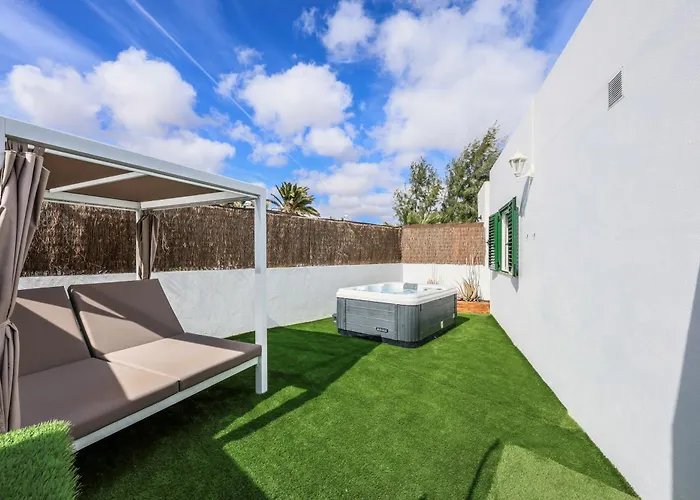 Villa New Lanzasuites *